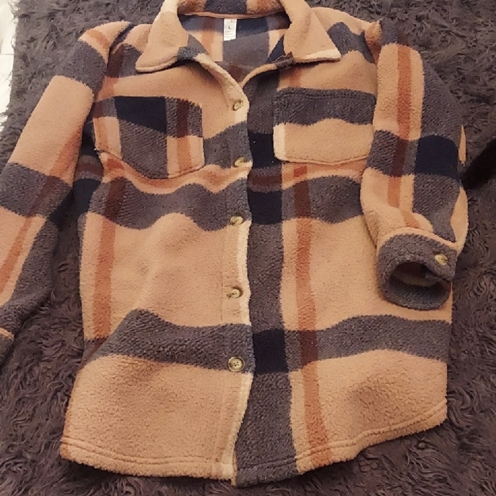 Plaid Button-Up Jacket - Picture 4 of 4